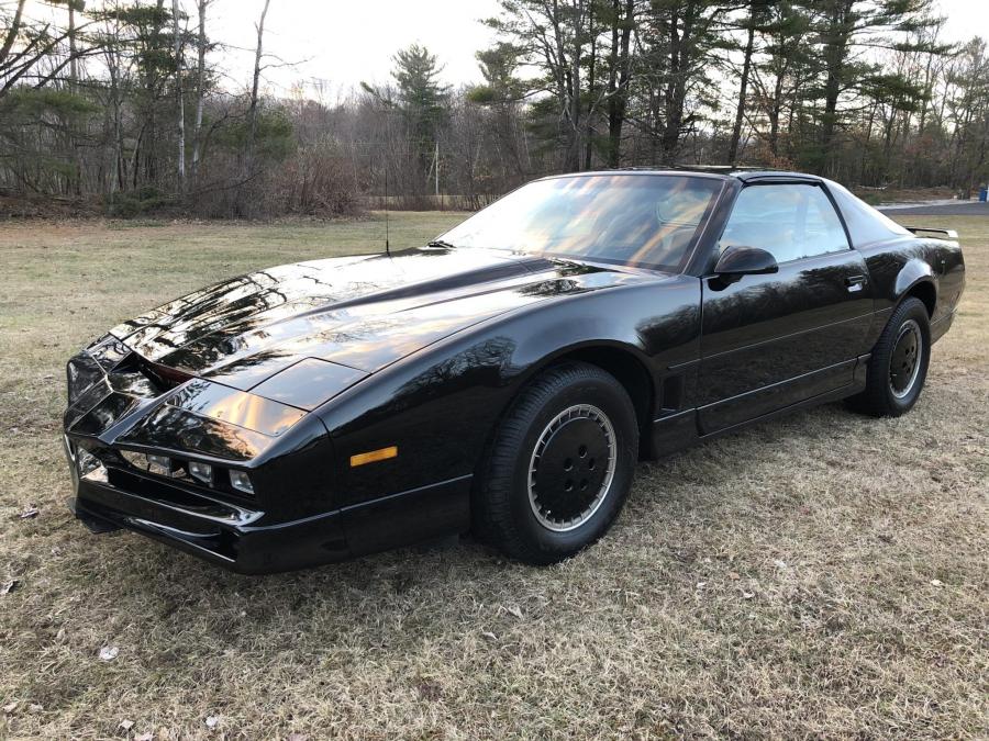  Pontiac Firebird Trans Am GTA KITT Tribute 1987 года  (фото 2 из 78)